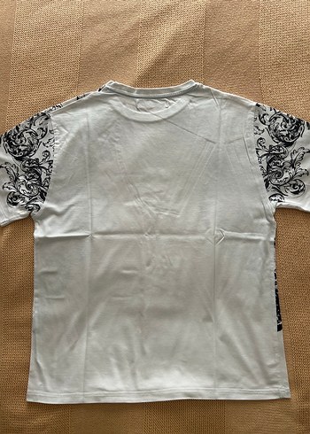 10 Yaş Beden Zara marka Erkek Beyaz Tişört, Kısa Kollu