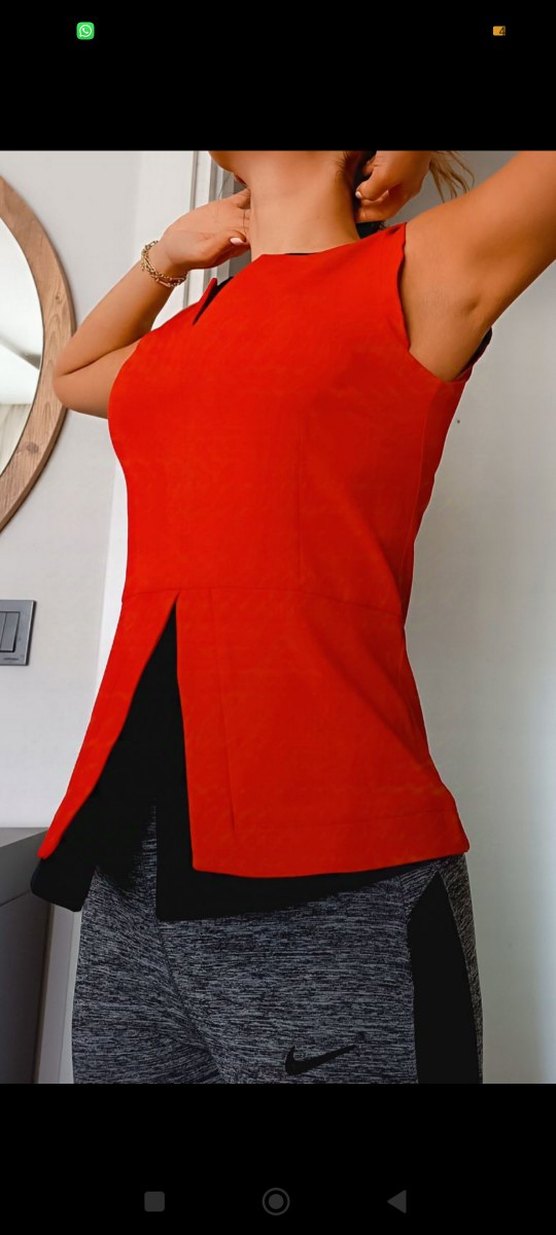 Kırmızı V Yaka Kolsuz bluz - Görsel 2