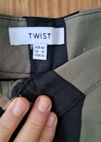 40 Beden Twist Kadın Çizgili Pilili Midi Pantolon
