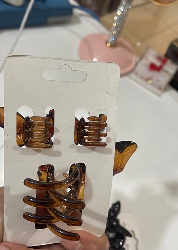 Kelebek Desenli Kemerli Saç Tokası - Gotik - Görsel 4