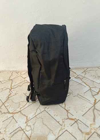 Nike Siyah Fermuarlı Spor Sırt Çantası - Görsel 4