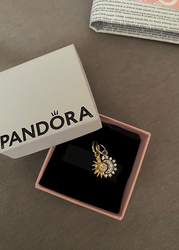Pandora Altın Renkli Boncuklu Charm