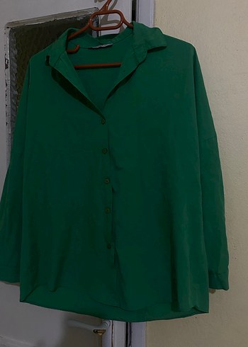 Düğmeli Yeşil Keten Gömlek - Görsel 2