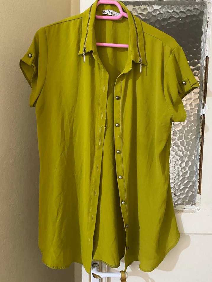 Düğmeli Yeşil Kısa Kollu Gömlek - Görsel 2