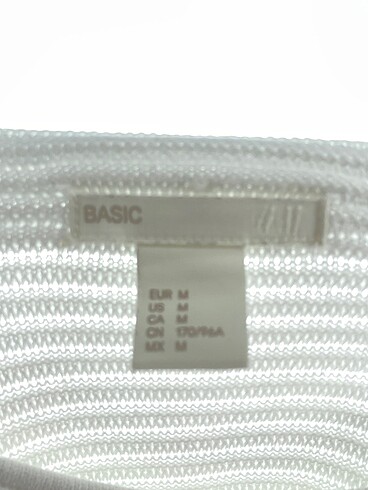 m Beden beyaz Renk H&M Sweatshirt %70 İndirimli.