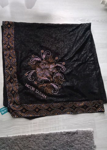 Beden kadın siyah desenli eşarp