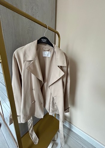 Stradivarius Stradivarius Bej Mini Kadın Trençkot