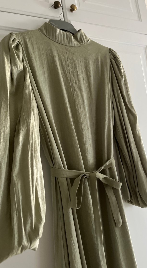 Kadın yeşil uzun tesettür elbise - Görsel 4