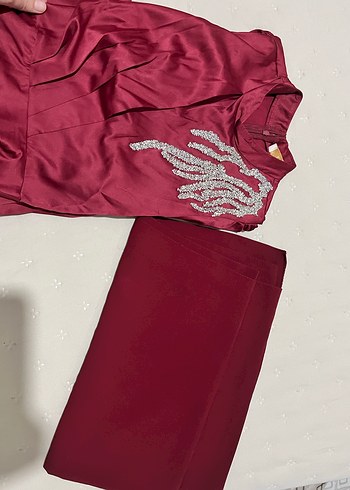 38 Beden bordo Renk Bordo Uzun Kollu Drapeli Abiye Elbise