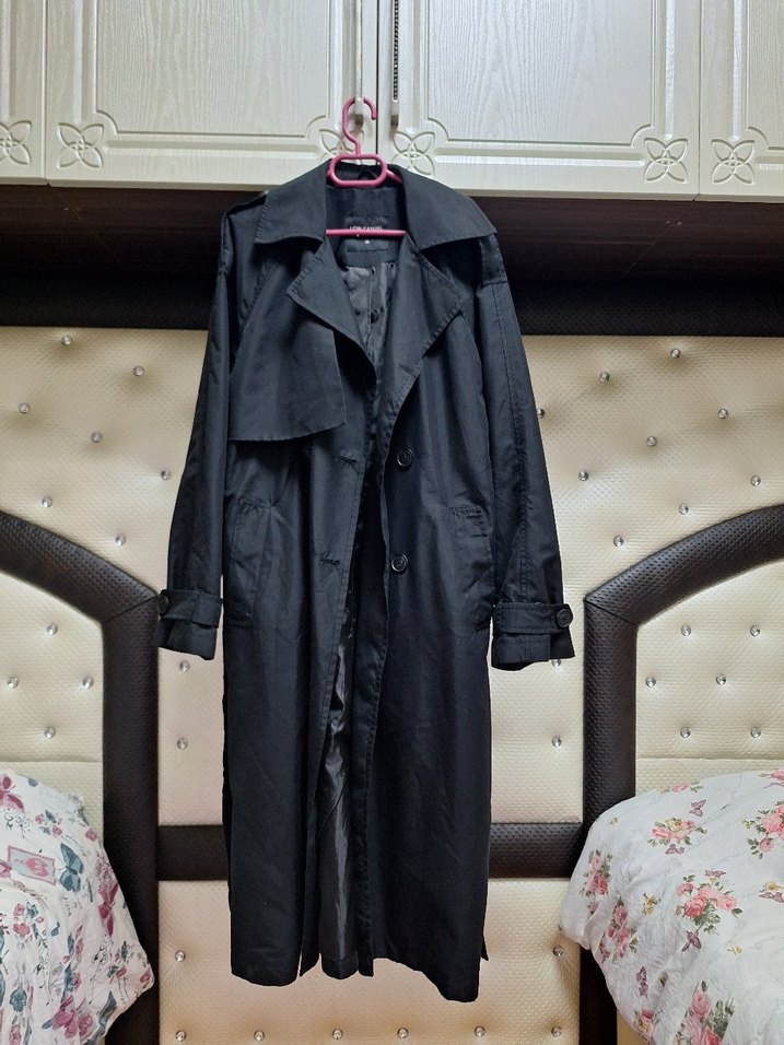 Kadın Siyah Uzun Kuşaklı Trençkot - Görsel 2