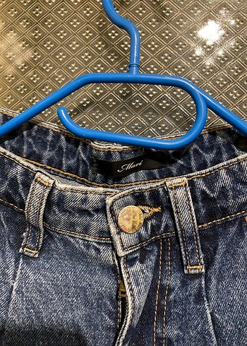 Kadın Mavi Bol Kesim Kemerli Kot Pantolon - Görsel 4