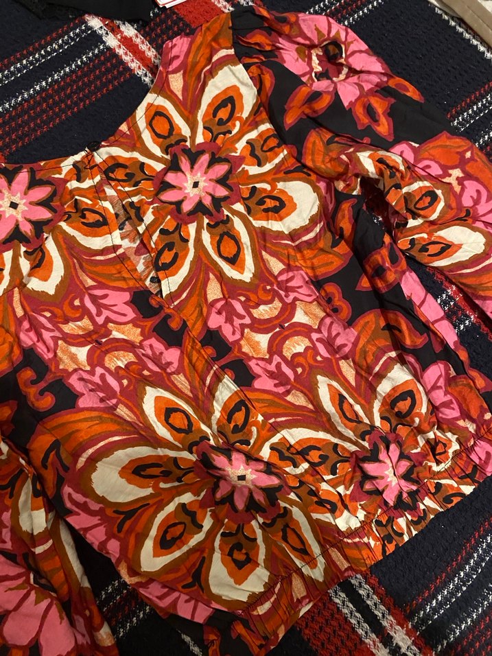 Çiçek Desenli Volanlı Bohem Kadın Bluz - Görsel 3