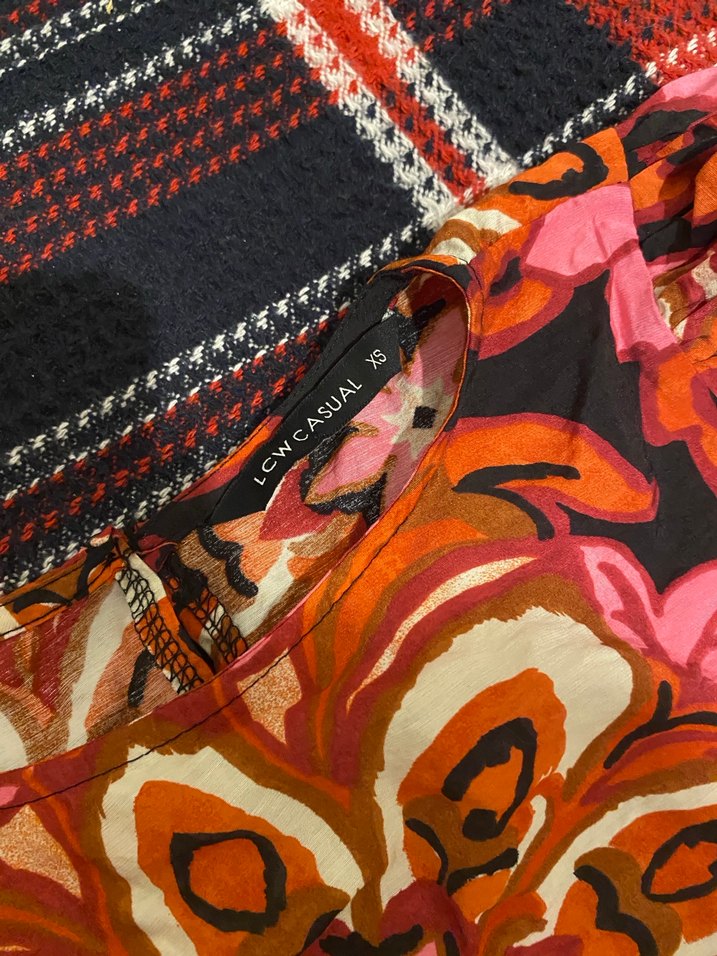 Çiçek Desenli Volanlı Bohem Kadın Bluz - Görsel 4