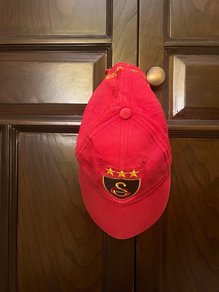 Kırmızı Erkek galatasaray şapka - Görsel 2