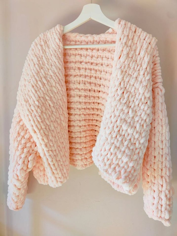 Kız Çocuk Beyaz Nakışlı Örgü Yelek - Görsel 3