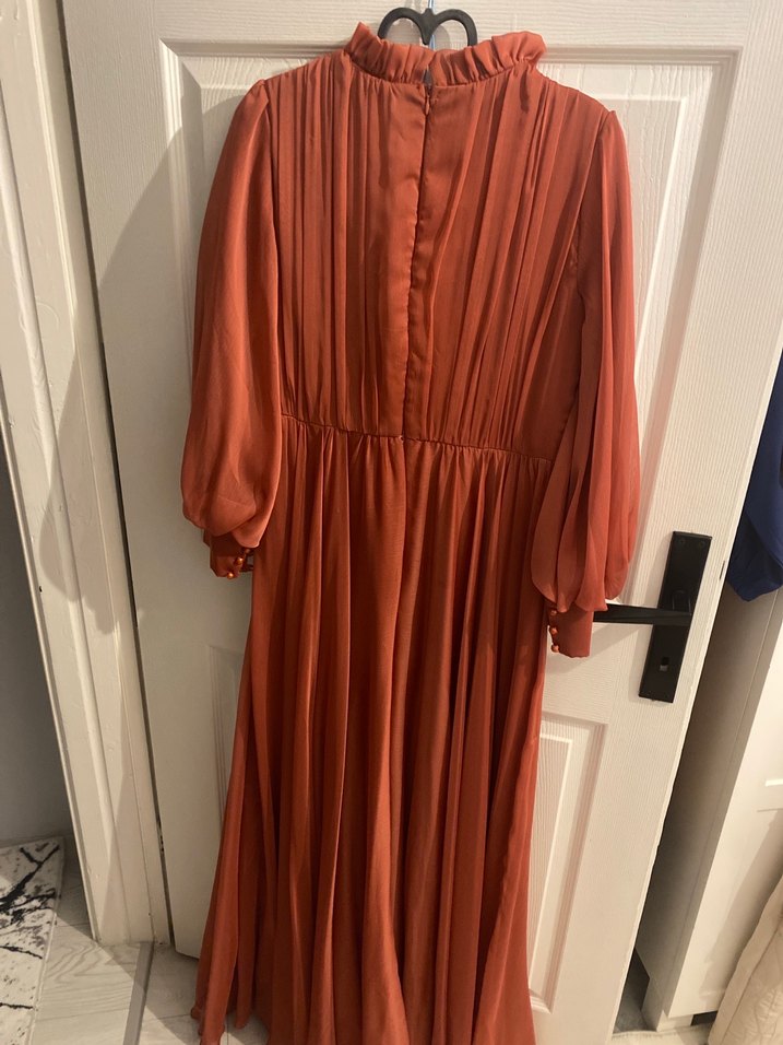 Klasik Şıklık Kahverengi Uzun Abiye Elbise - Görsel 3