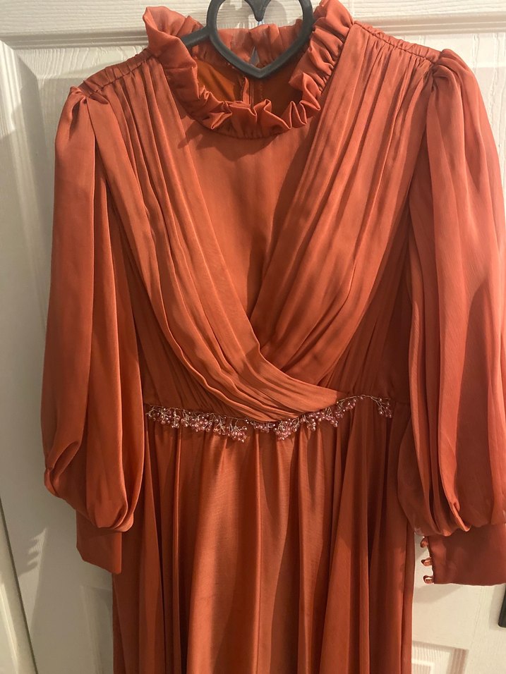 Klasik Şıklık Kahverengi Uzun Abiye Elbise - Görsel 2