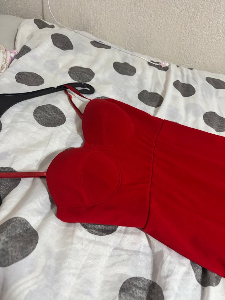 Kırmızı Uzun Straplez Drapeli Elbise - Görsel 2