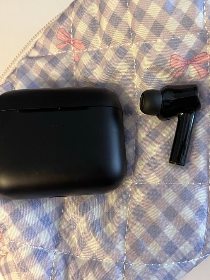 Siyah Kablosuz Kulaklık - Görsel 2