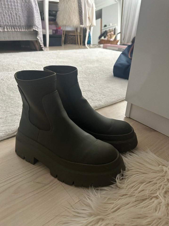 Kadın Platform Topuklu Kauçuk Bot - Görsel 2