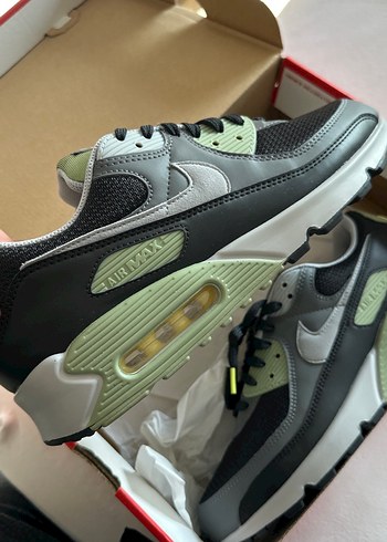 Gri Erkek Spor Ayakkabı Siyah Detaylı - Görsel 4