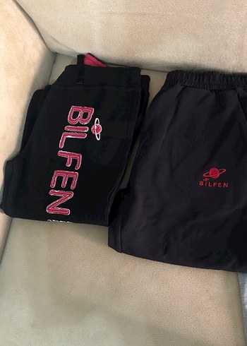 13-14 Yaş Beden kırmızı Renk BİLFEN kız ortaokul formaları