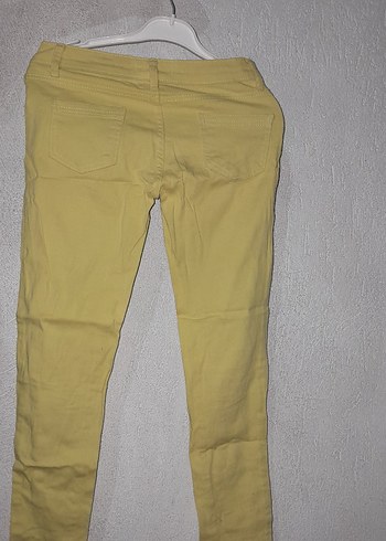 Diğer çoçuk pantolonu 4 tane 200