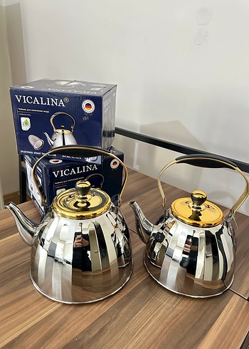 Diğer VICALINA Parlak Altın Çaydanlık