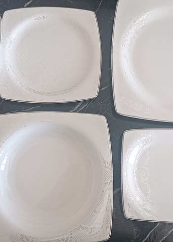 Gri Detaylı Beyaz Yemek Tabağı Seti