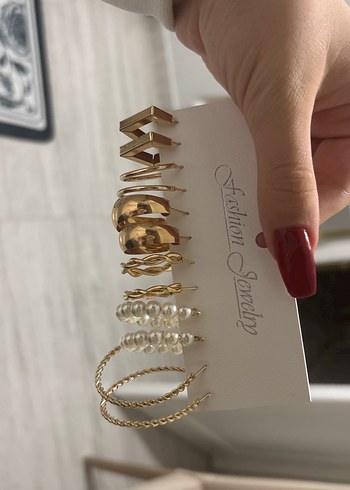 Fashion Angel 6li Boncuk Detaylı Altın Renk Midi Küpeler
