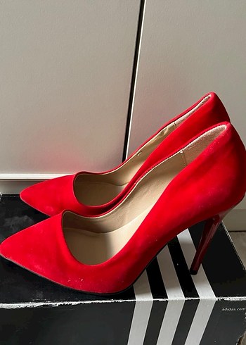 Parlak Kırmızı Süet Stiletto Topuklu - Görsel 2