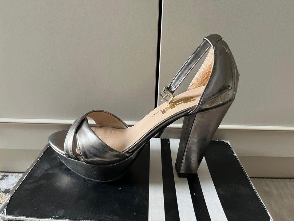 Gri Metal Platform Topuklu Kadın Abiye Ayakkabı - Görsel 2