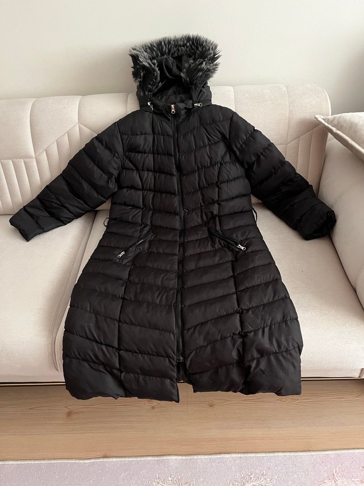 Siyah Kürklü Uzun Kadın Kışlık Mont - Görsel 2