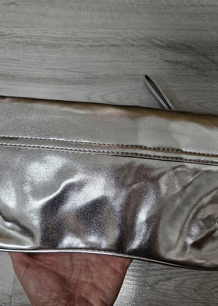 Gümüş renk clutch sıfır,çok şık - Görsel 4