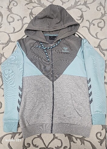 Hummel spor ceket S beden sorunu yok