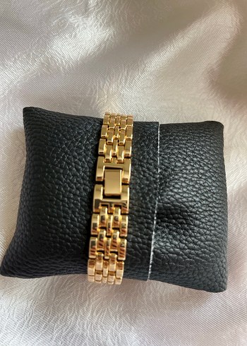 Parlak Altın Renkli Klasik Kadın Saati - Görsel 3