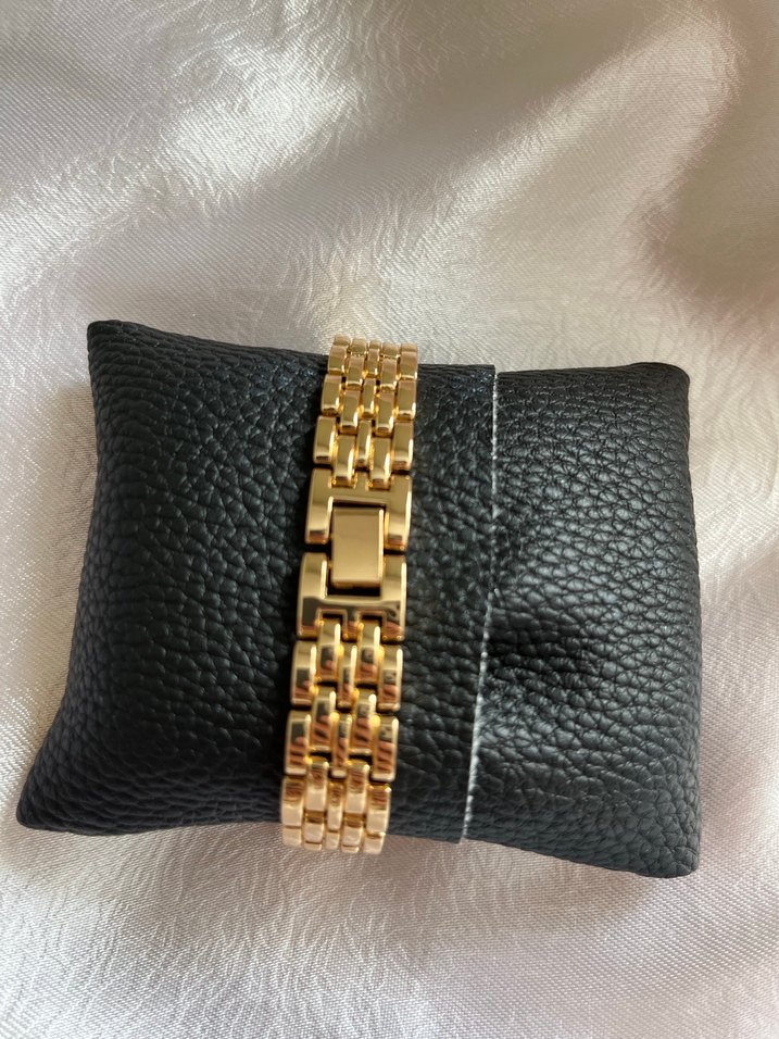 Parlak Altın Renkli Klasik Kadın Saati - Görsel 3