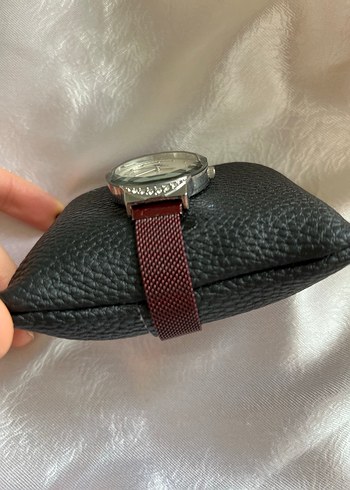 Bordo Kemerli Klasik Kadın Saati - Görsel 3