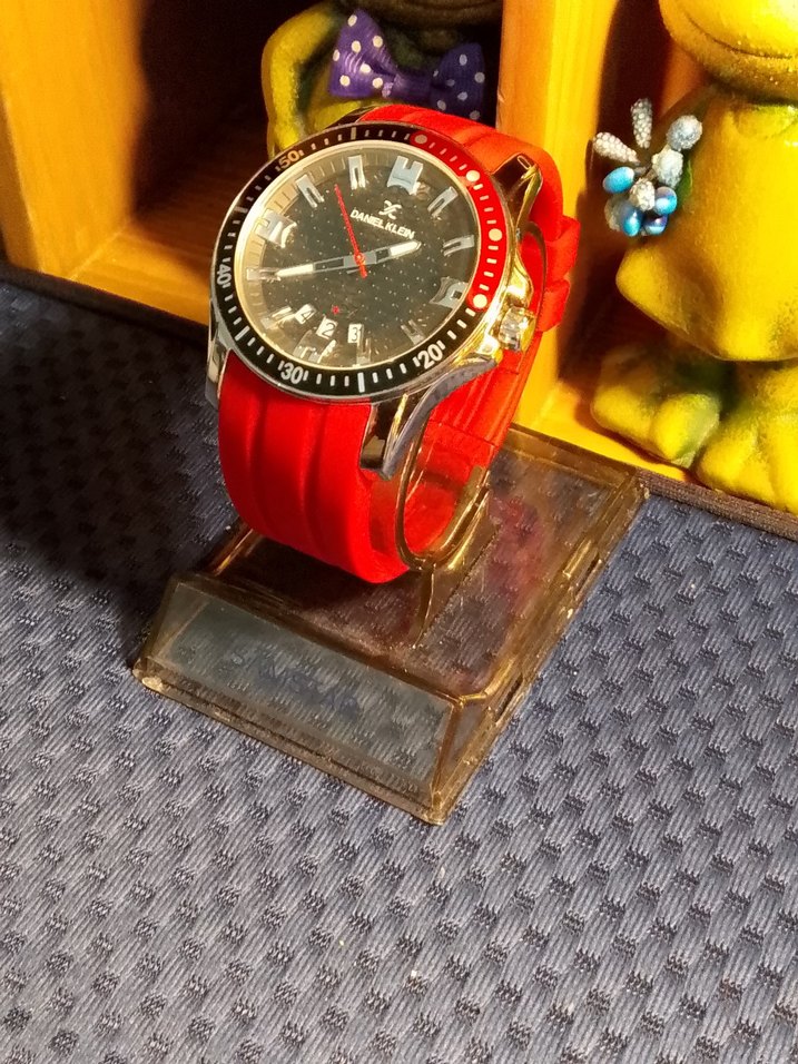 Daniel Klein 
(Kırmızı Biker Erkek Saati) - Görsel 5