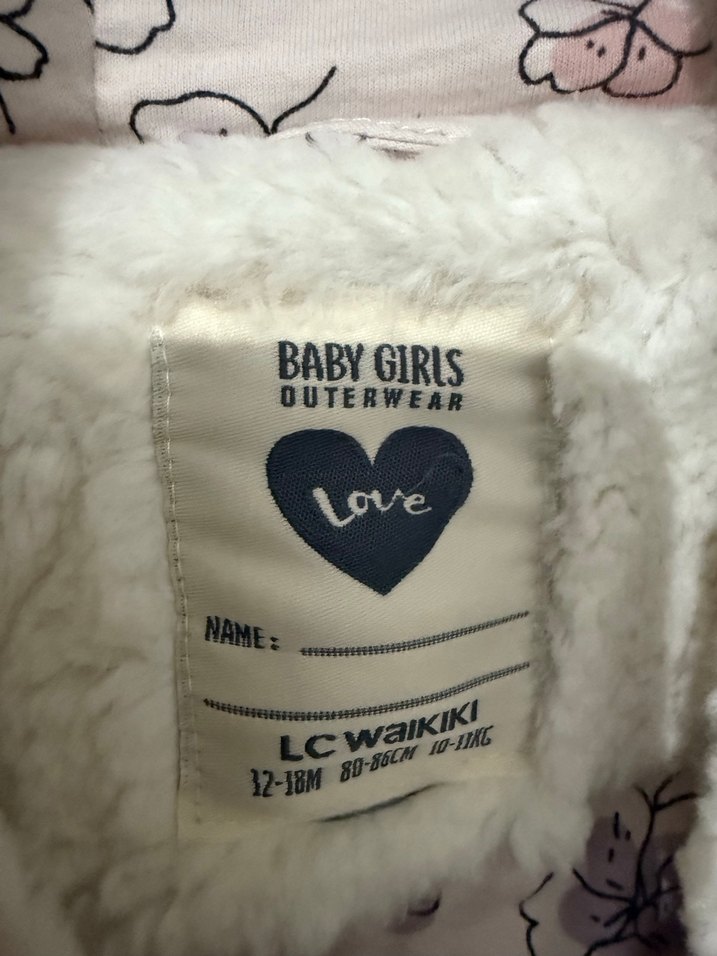 Kız Çocuk Beyaz Kapüşonlu Kürklü Yelek - Görsel 2