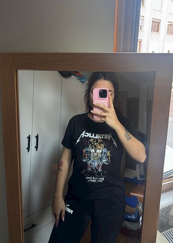 Siyah Baskılı Rock Punk Tişört - Görsel 3