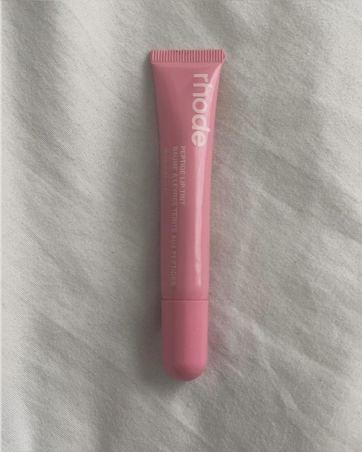 Rhode Pastel Pembe Dudak Parlatıcısı - Görsel 2