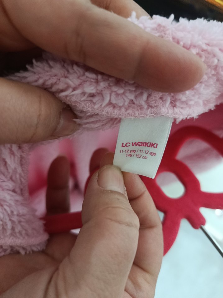 Kız Çocuk Pembe Peluş Sabahlık - Görsel 4