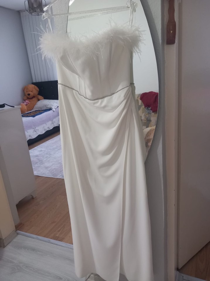 Modern Klasik Straplez Beyaz Uzun nişan elbisesi - Görsel 2