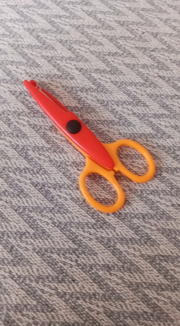 Renkli Çocuk Makası - Görsel 3