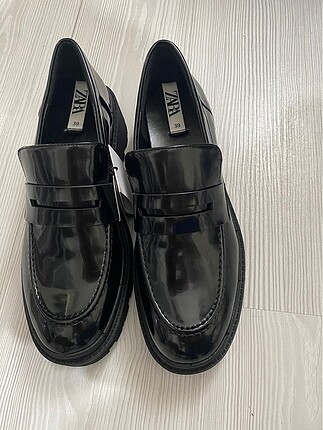 Zara makosen ayakkabı ( elimde 38 ve 39 numarası da mevcut)