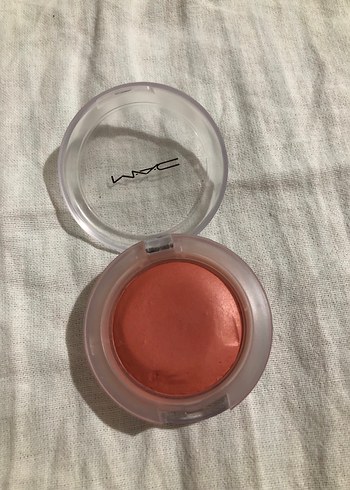 Beden MAC Parlak Bej Allık