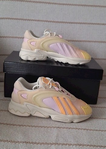 Kadın ADİDAS OZTRAL Spor Ayakkabı - Görsel 3