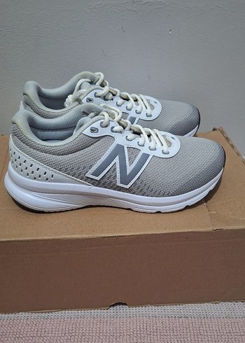 NEW BALANCE KADIN SPOR AYAKKABISI - Görsel 3