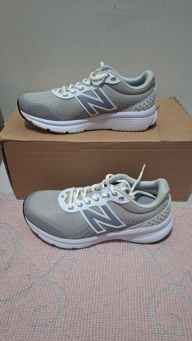 NEW BALANCE KADIN SPOR AYAKKABISI - Görsel 4